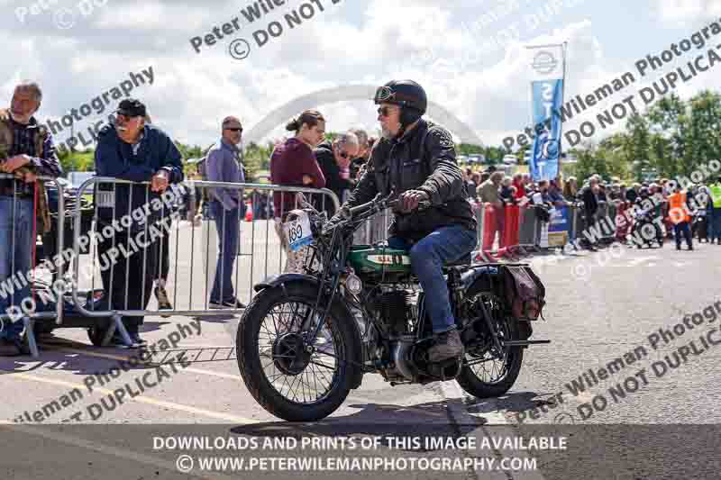 Vintage motorcycle club;eventdigitalimages;no limits trackdays;peter wileman photography;vintage motocycles;vmcc banbury run photographs